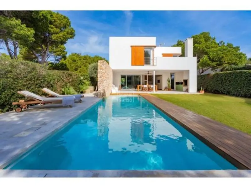 Chalet en Cala'n Morell con Piscina y Garaje