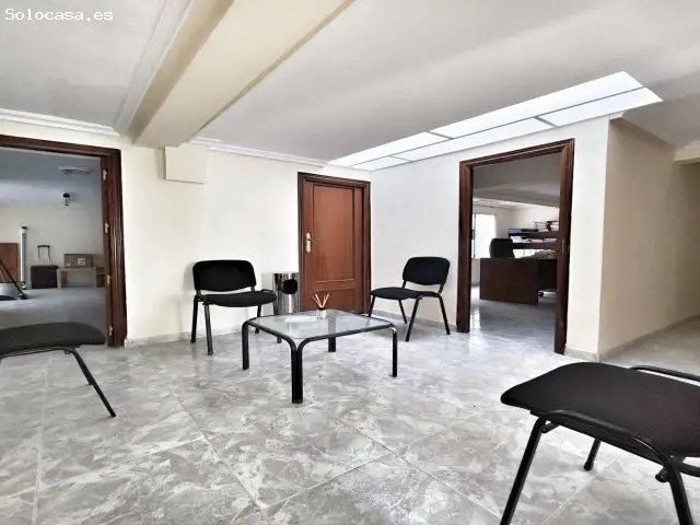 Oficina en venta Avenida Primero de Mayo zona comercial