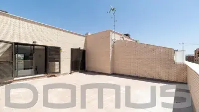 Atico en Hospitalet de Llobregat con Terraza de 56m2