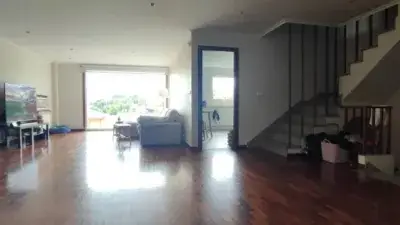 Casa en venta en Nos Chalet pareado en San Pedro