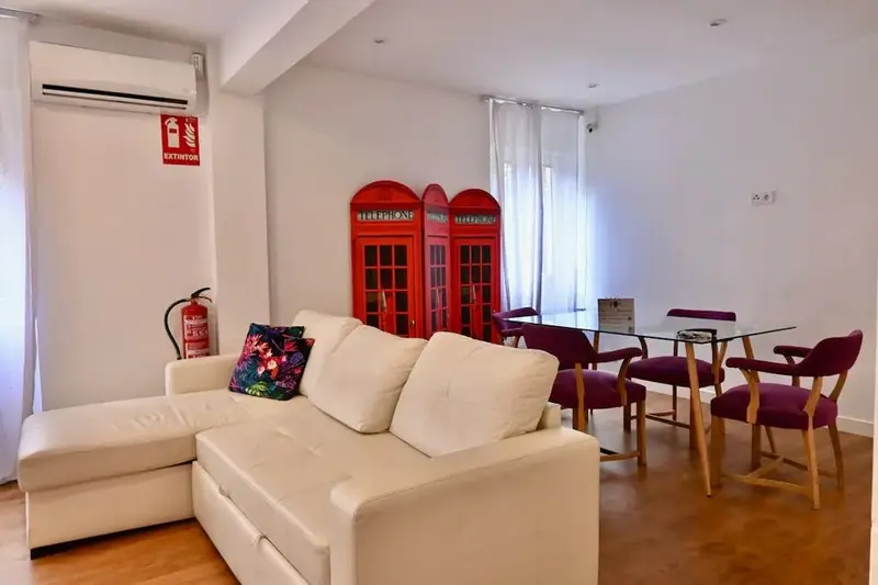 Apartamento 4 dormitorios 1 ba
															
															
															
															
															
															
														
														Madrid Alquiler