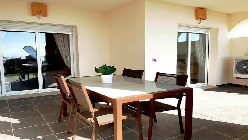 Piso de 2 Dormitorios en venta La Duquesa, España