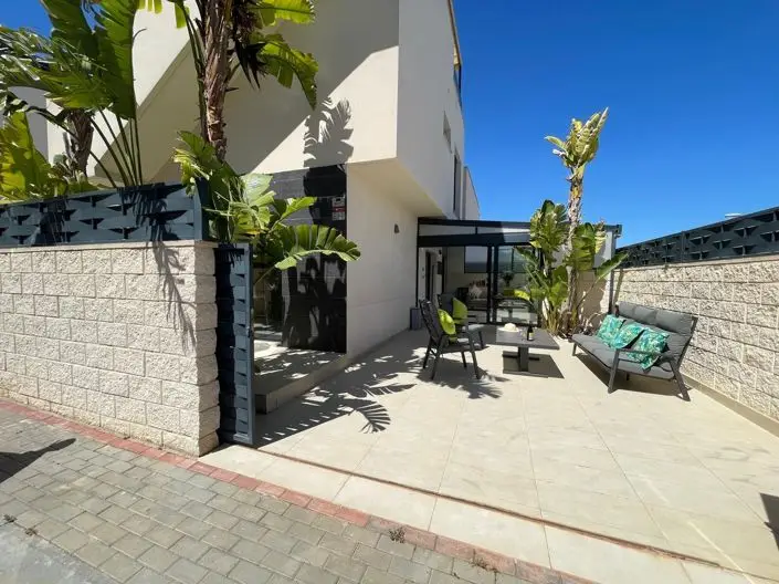 Villa en Venta Benijofar 3 Dormitorios Piscina Privada