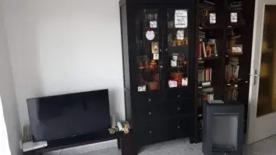 Piso en Venta Hostalric con Inquilino 71m2 3 Dormitorios Balcon