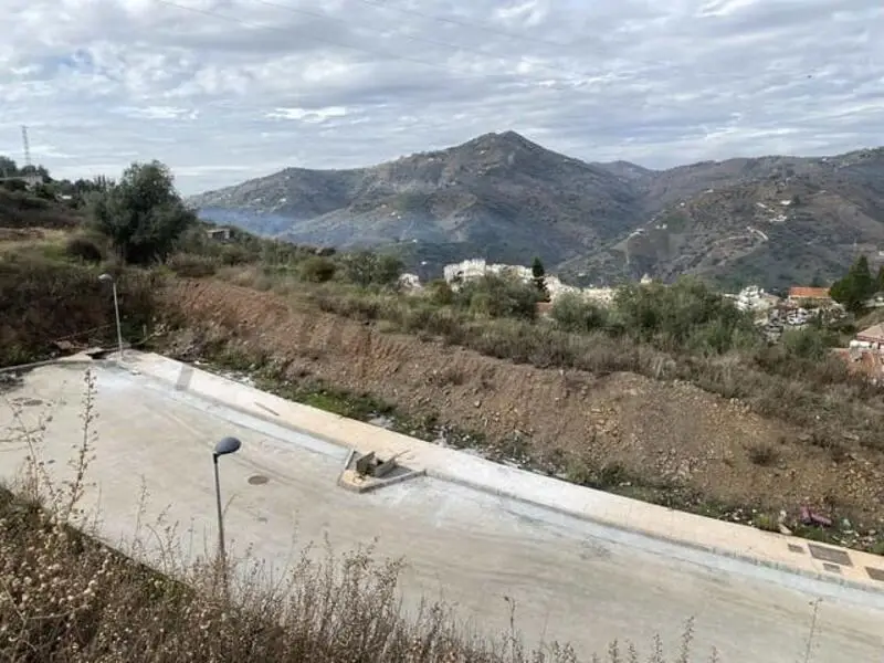 Terreno en Venta Sayalonga Viviendas Subvencionadas