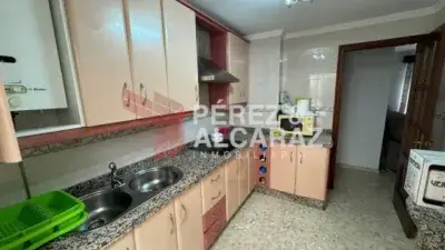Vivienda Protección Oficial Calle Tegucigalpa 3 Dormitorios Patio