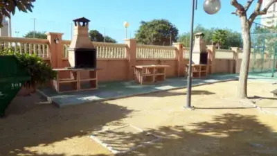 Alquiler Vacacional: Piso 3 Dormitorios 2 Baños Piscina y Pistas Deportivas