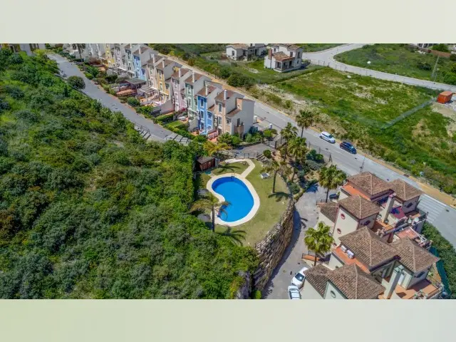 Adosado de 3 Dormitorios en venta Casares, España