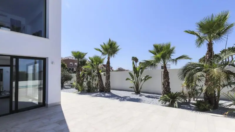 Villa 5 Dormitorios 5 Baños La Marina Alicante