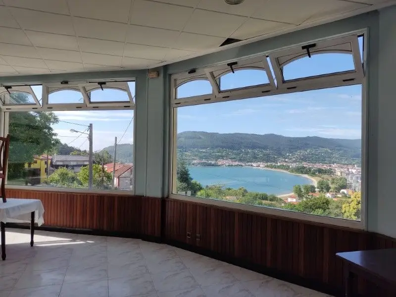 Venta Local Comercial Cedeira Vistas Playa Restaurante