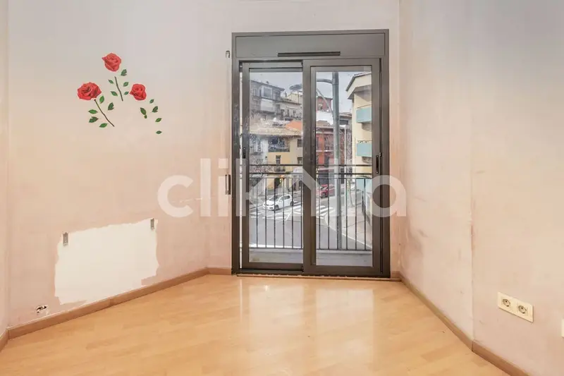 Piso en Venta Manlleu 90m2 3 Dormitorios Terraza Parking