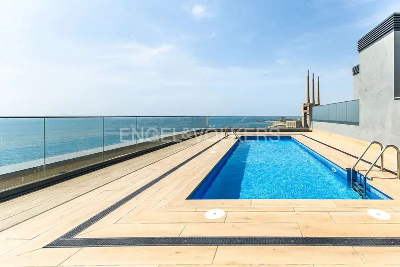 Apartamento en alquiler en Badalona con vistas al mar
