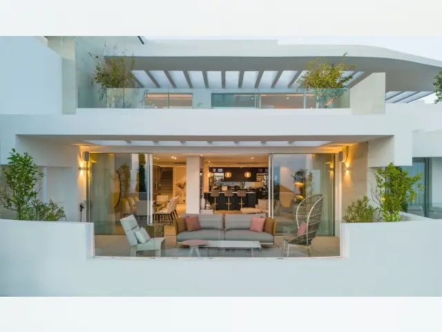 Piso de 3 Dormitorios en venta Ojén, España
