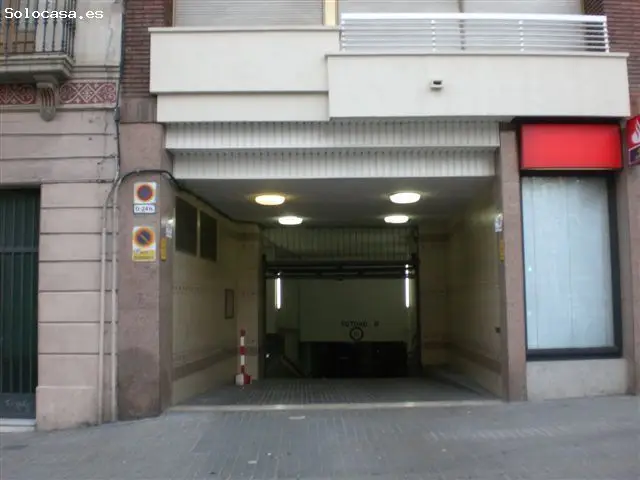 Parking en Alquiler Barcelona Av Roma 6m2
