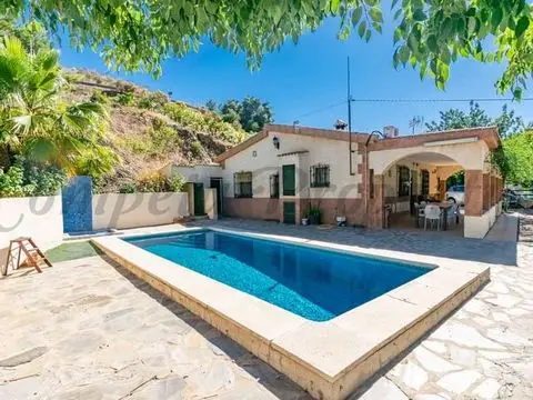 Villa 3 Dormitorios Cómpeta Piscina Privada Vistas Montaña