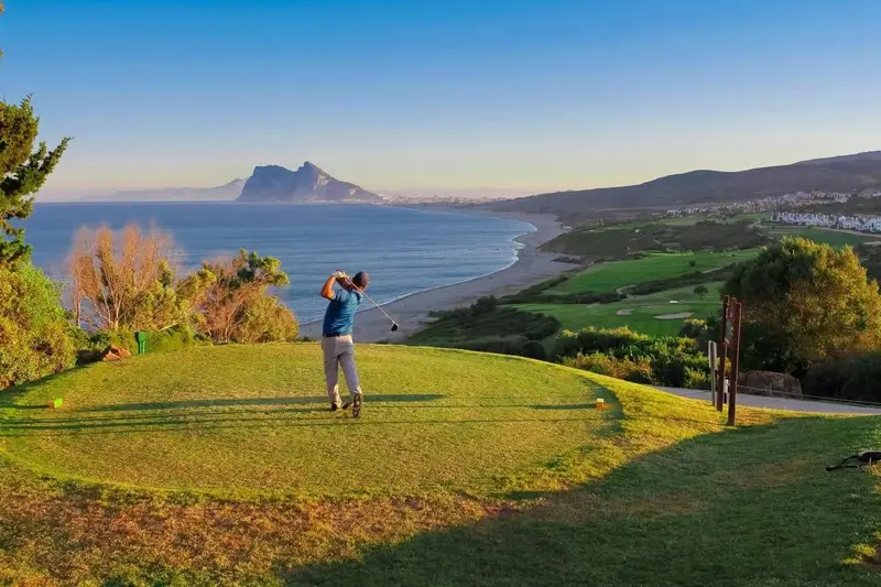 Planta Baja de Lujo con Vistas al Golf en La Alcaidesa