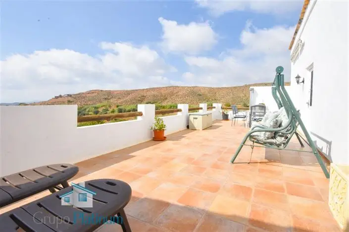 Villa de 4 Dormitorios en Venta en Taberno