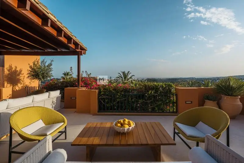 Apartamento 4 Dormitorios en Nueva Andalucía Málaga