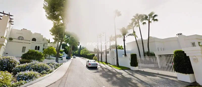 Apartamento 1 Dormitorio Puerto Banus  Ampliable  Inversion