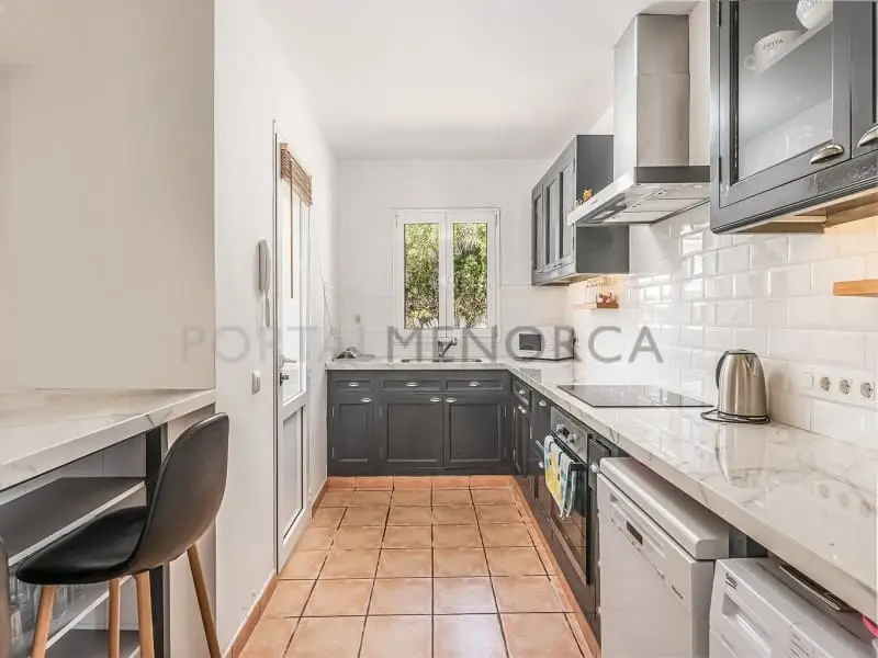 Chalet en Venta San Luis Menorca: Moderno con Piscina y Jardines