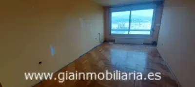 Piso en venta en Calle de Senen Canido, 1