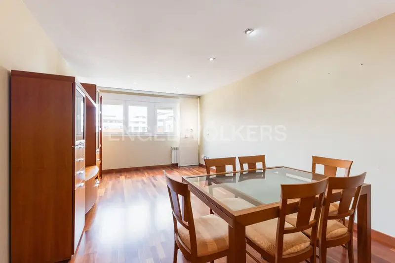 Apartamento en Venta en Castellón 3 Dormitorios 2 Baños Plaza de Garaje