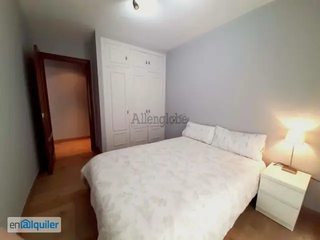Alquiler piso 3 habitaciones 2 baños cerca Academia MIR Oviedo