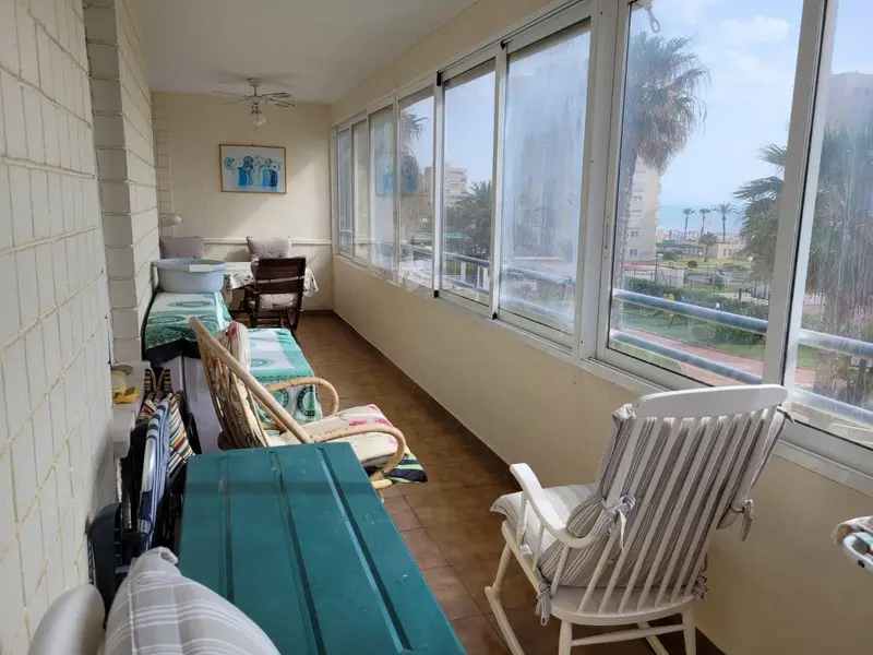 Apartamento con Vistas al Mar en Urbanova Alicante