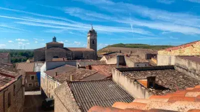 Casa rústica en alquiler en Rabé de Las Calzadas