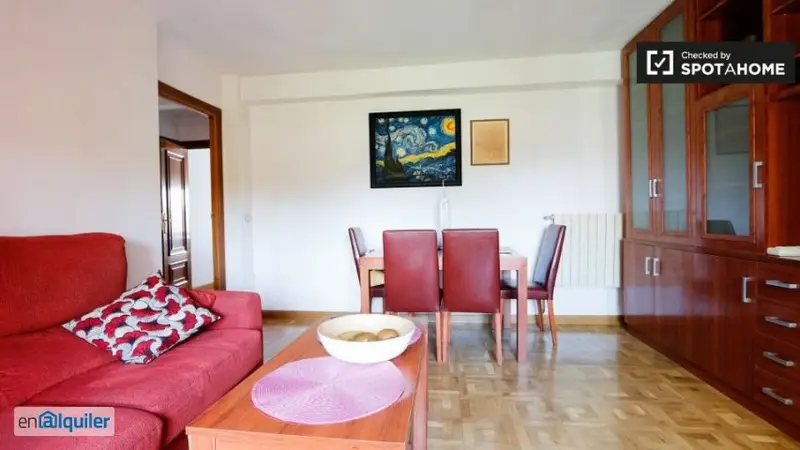 Rent furnished apartment elevator Madrid