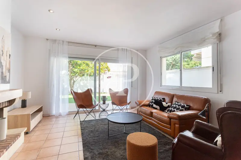 Casa en Alquiler Sant Pere de Ribes 4 Dormitorios 2 Baños Garaje