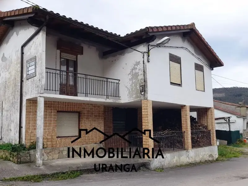 Chalet en Guriezo con Jardin y Garajes Reforma a tu Gusto