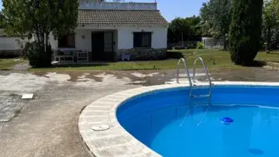 Chalet en venta en Fuentes de Ebro