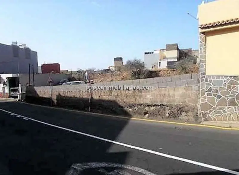 Parcela en Venta Santa Cruz de Tenerife Uso Residencial y Comercial