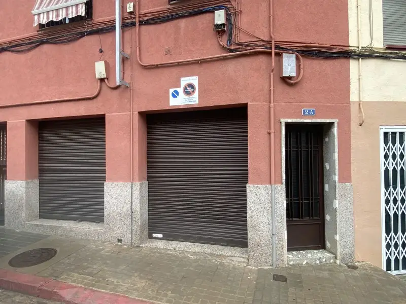 Venta Local Comercial en Sabadell 139m²