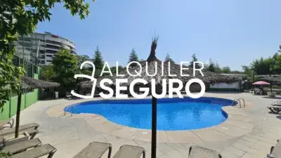 Chalet en alquiler en Rivas Futura