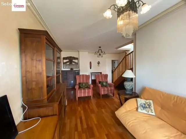 Apartamento Duplex Amueblado en Burgos Venerables