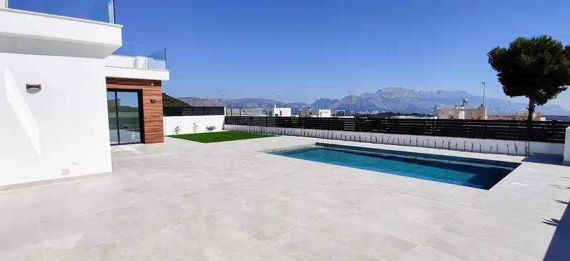 Villa en Venta Polop 3 Dormitorios 2 Baños Jardin Piscina Opcional