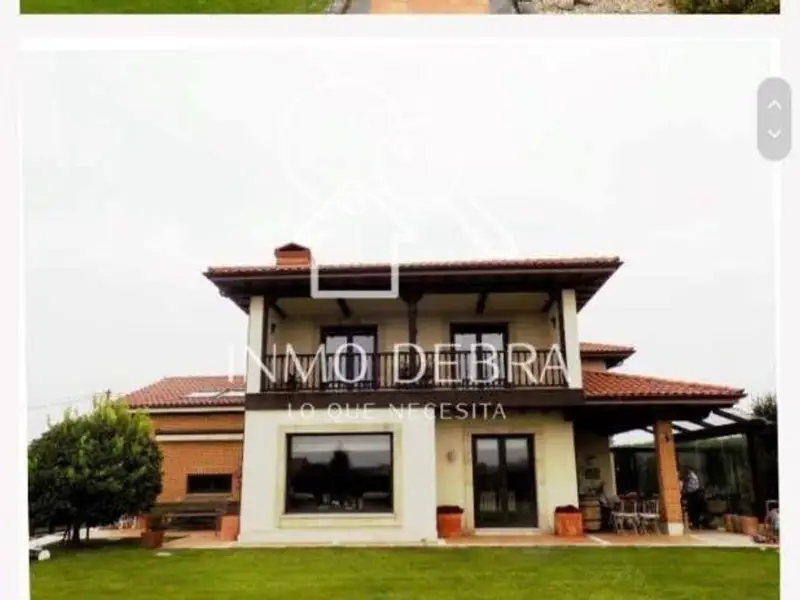 Chalet en Soto del Barco con Piscina y Barbacoa