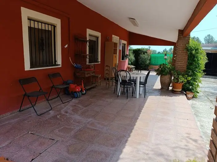 Villa 4 Dormitorios Yecla - Piscina Privada y Jardín