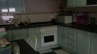 Casa Pareada en Venta en Ubeda 175m2 Patio Terraza