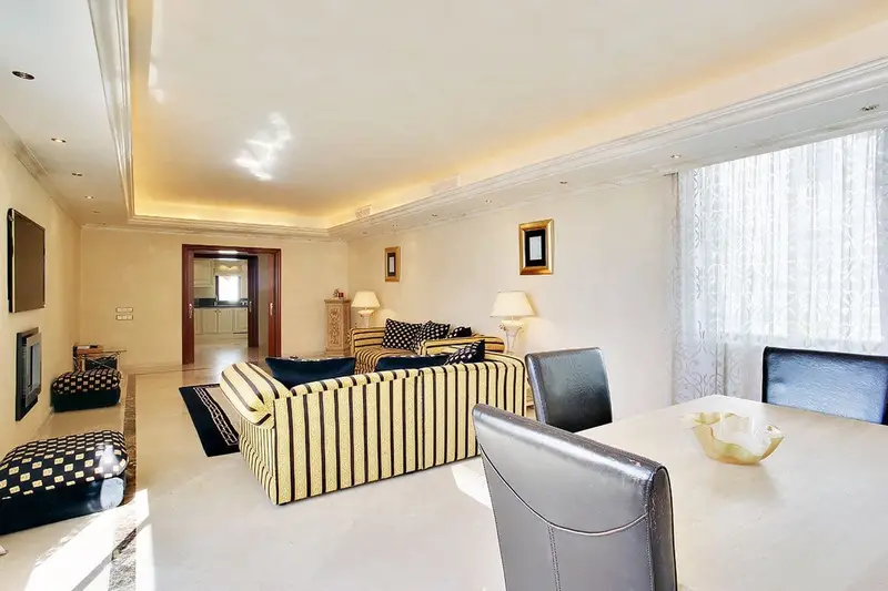 Apartamento en alquiler en Puerto Banus, Marbella, Málaga