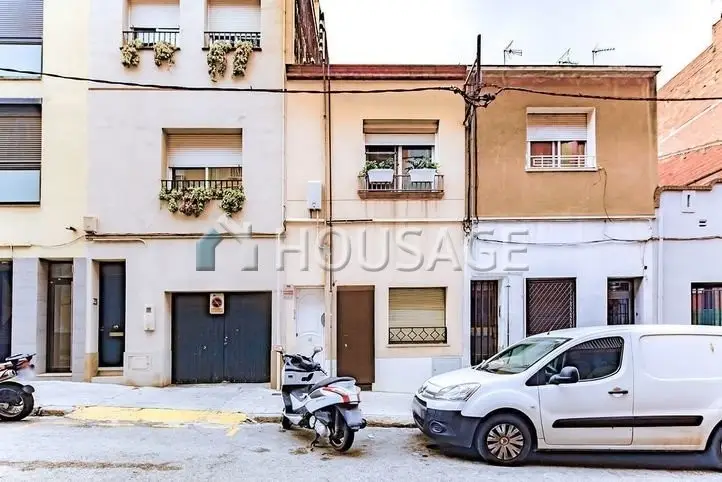 Bajo en venta en Terrassa 118m2 3 habitaciones 1 baño