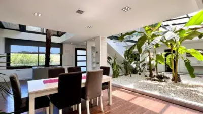 Chalet de Lujo en Vallromanes Golf 331m2