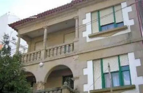 Chalet en Bouzas Vigo 5 Dormitorios Jardin Privado Cerca Playa