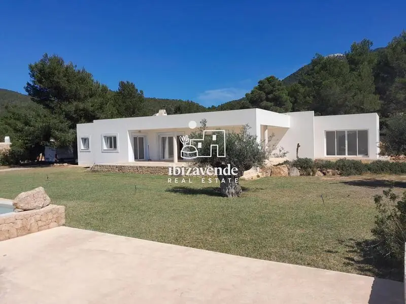 3 Casas con Vistas a Es Vedra y Cala Carbo