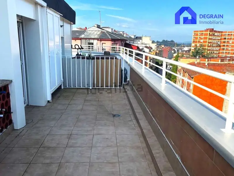 Atico en Venta en Oviedo con Terraza y Trastero