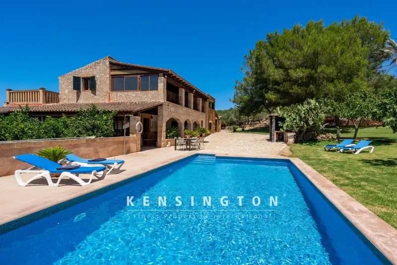 Finca Rustica en Mallorca con Dos Casas y Piscina