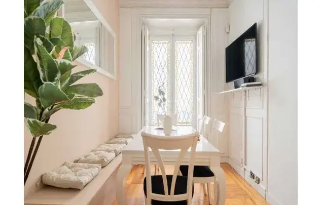 Rent a room in Madrid