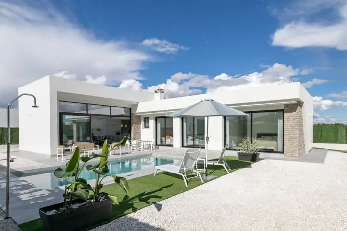 Villa 3 Dormitorios Vega Hills Village